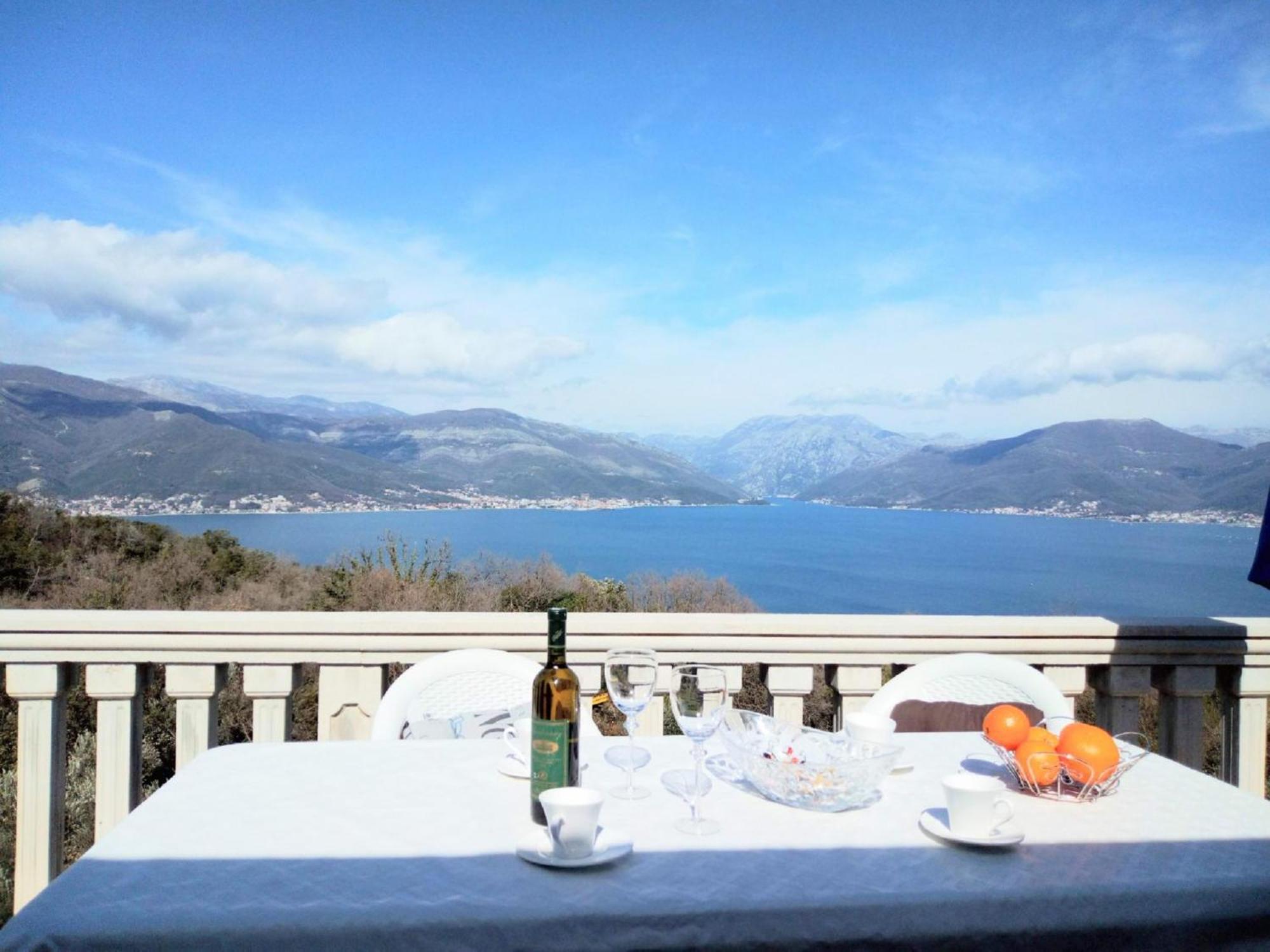 Apartments Vidikovac Tivat Exterior photo