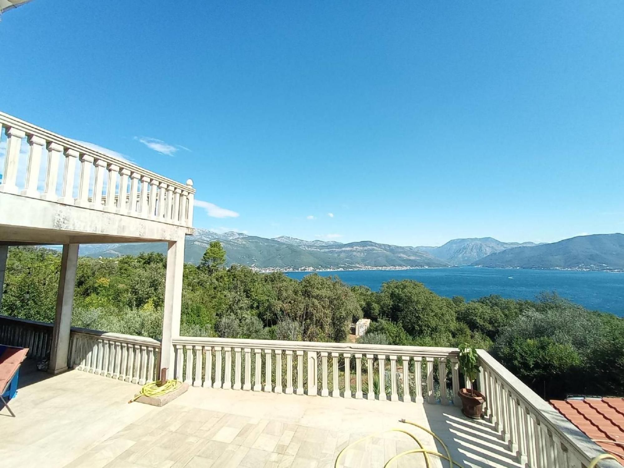 Apartments Vidikovac Tivat Exterior photo